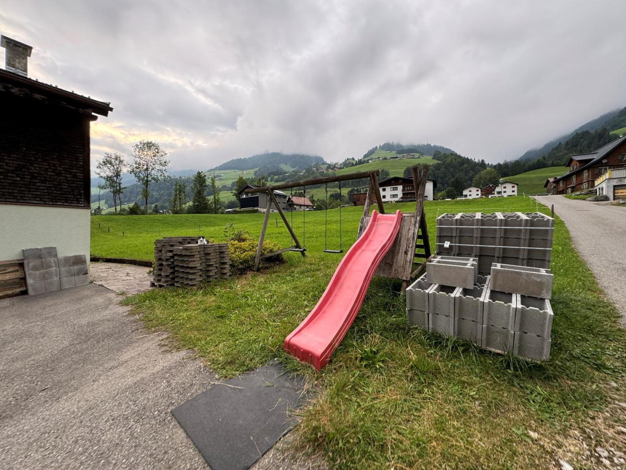 Freundliche 2-Zimmer-Erdgeschosswohnung Mit Garten In Seeberg Sonntag Exterior foto