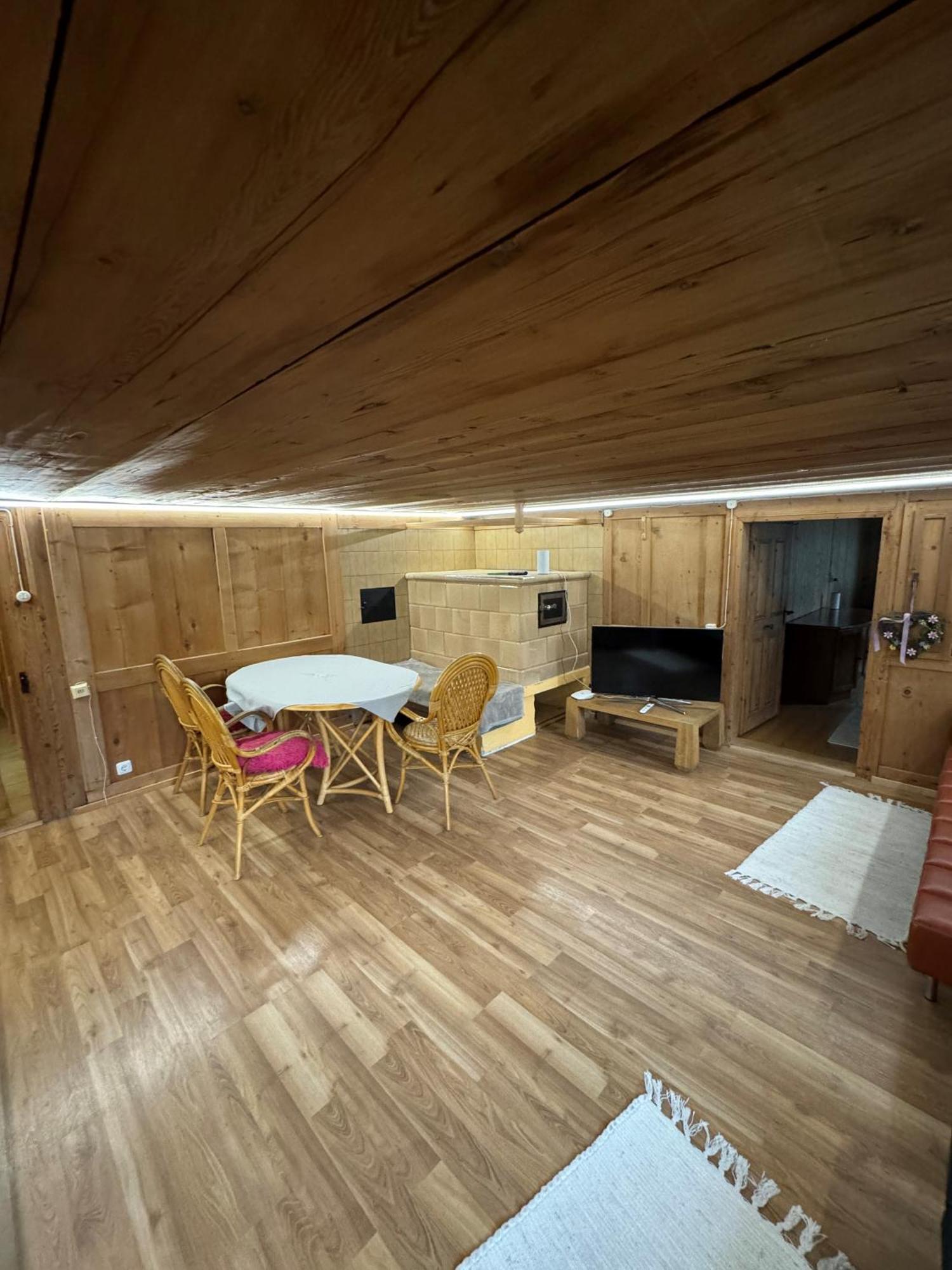 Freundliche 2-Zimmer-Erdgeschosswohnung Mit Garten In Seeberg Sonntag Exterior foto